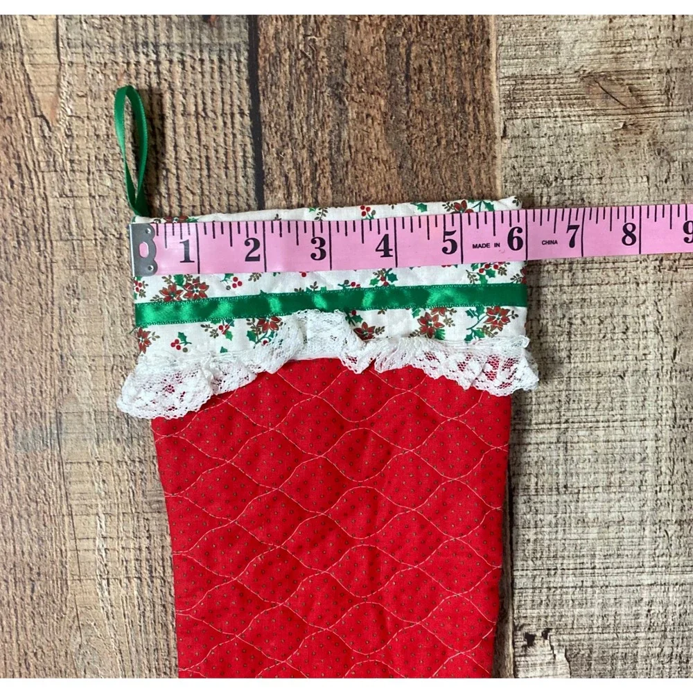 N/A quilted red